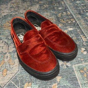 👡 VANS Red Velvet Slip-On Loafers 👡